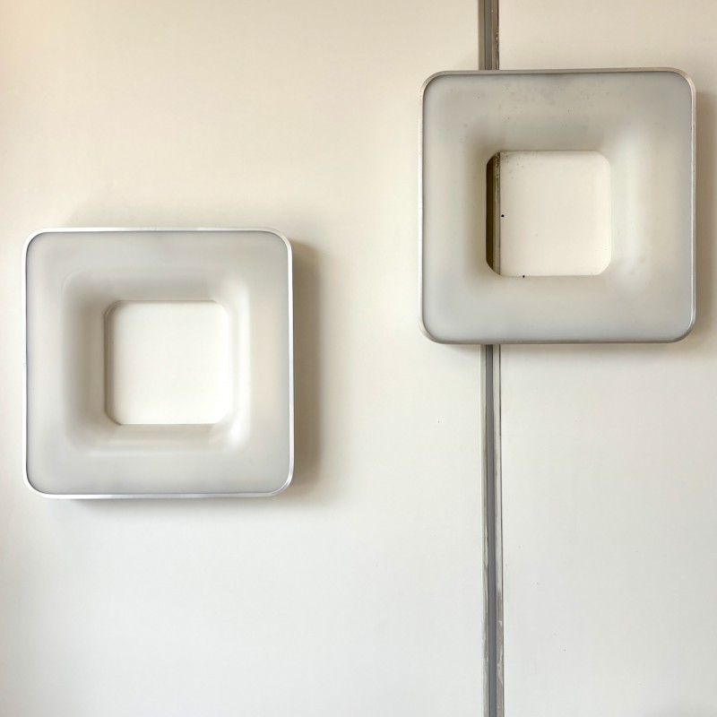 Pair Post Modern wall sconces - 1990's