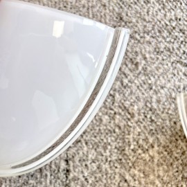 Pair of milk glass Murano Vetri wall lamps - 1980s