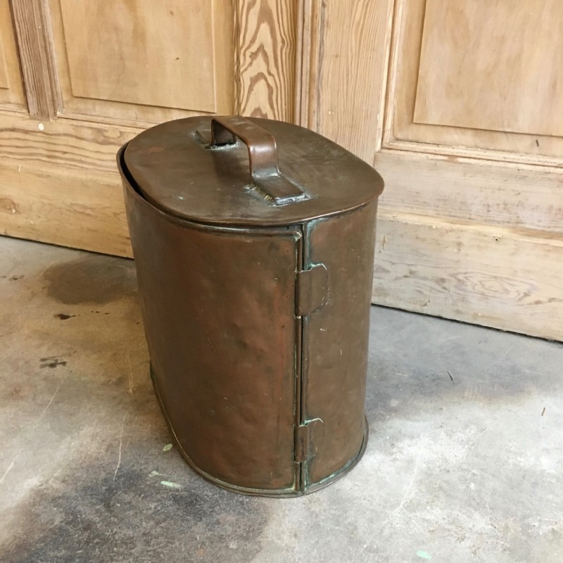 Copper portable cakestand