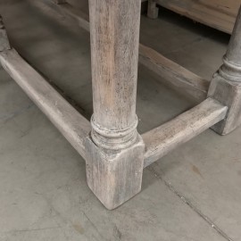 Large gate-leg table