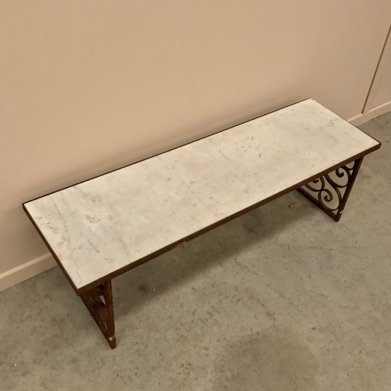 Smeedijzeren salontafel met Carrara marmer blad