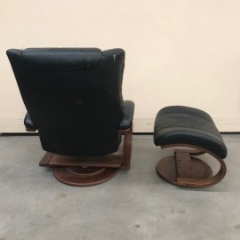 Leather lounge chair & ottoman