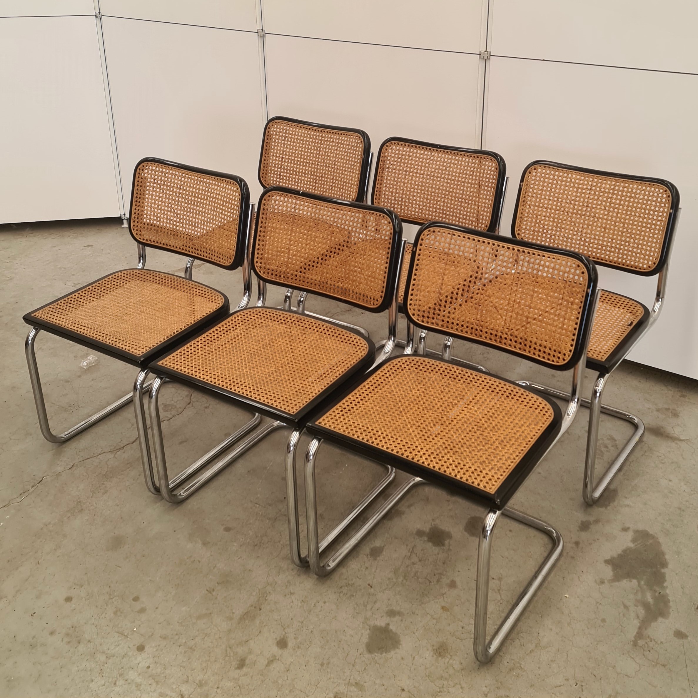 Evolueren pop enkel en alleen Set van 6 zwarte Cesca b-32 stoelen van Marcel Breuer|  www.ClaudiaCollections.com