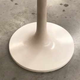 Witte ronde eettafel Saarinen, Knoll