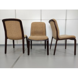 Set of 4 Giroflex chairs