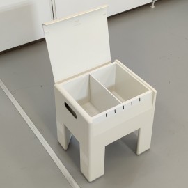 Gedy G-box stool by Olaf von Bohr