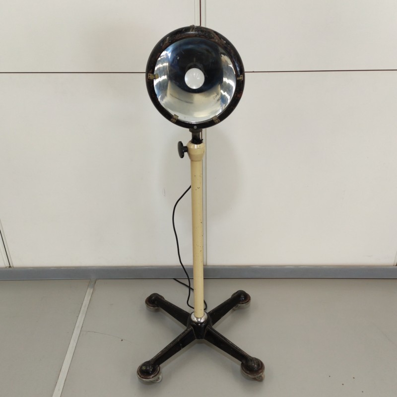 Vintage industriele projector vloerlamp