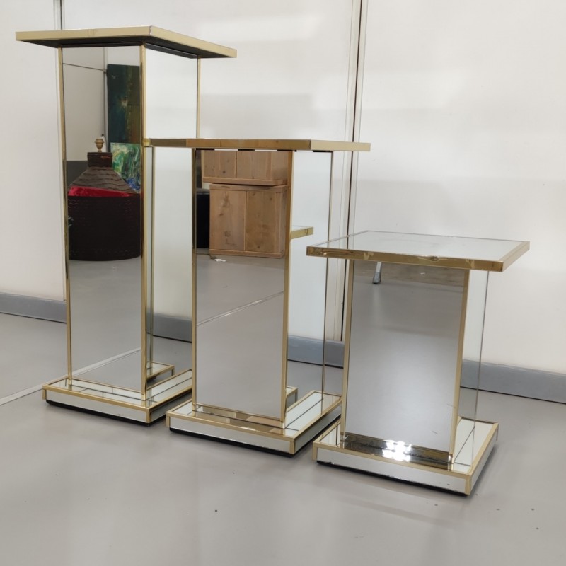 Set of 3 mirrored pedestals