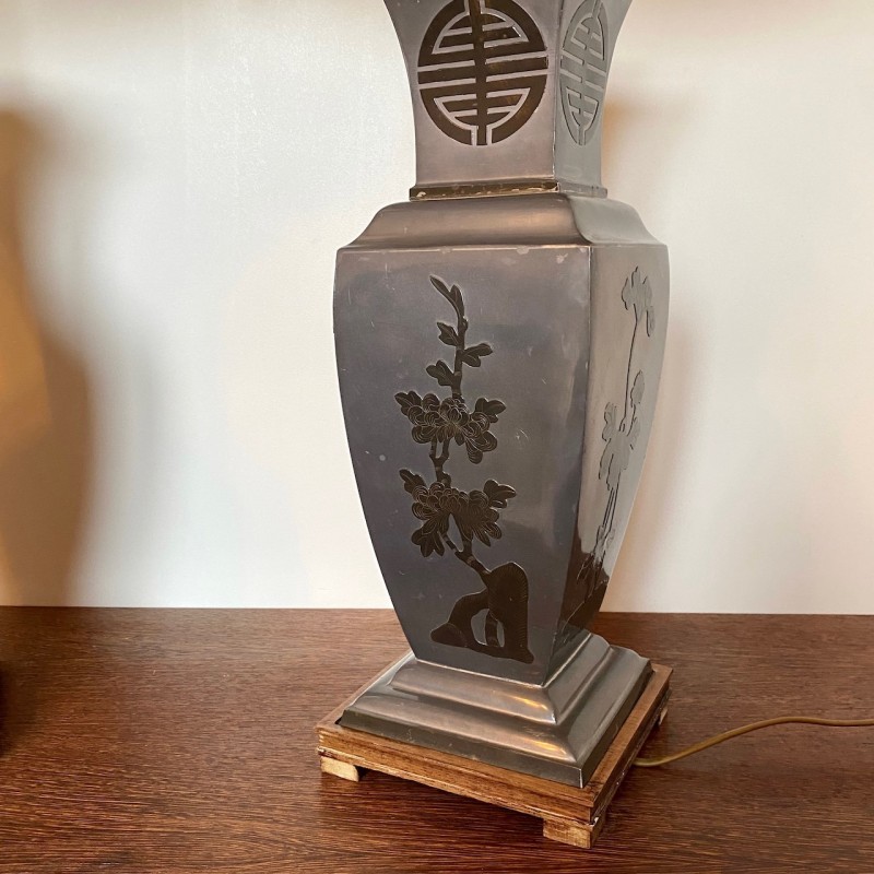 Pair asian style table lamps Pair asian style table lamps