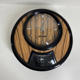 Vintage wall clock by Transistor