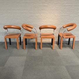 Set of 4 leather Arcosa chairs by Paola Piva