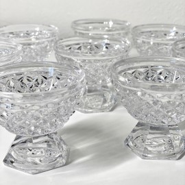 Set van 8 mini glaasjes