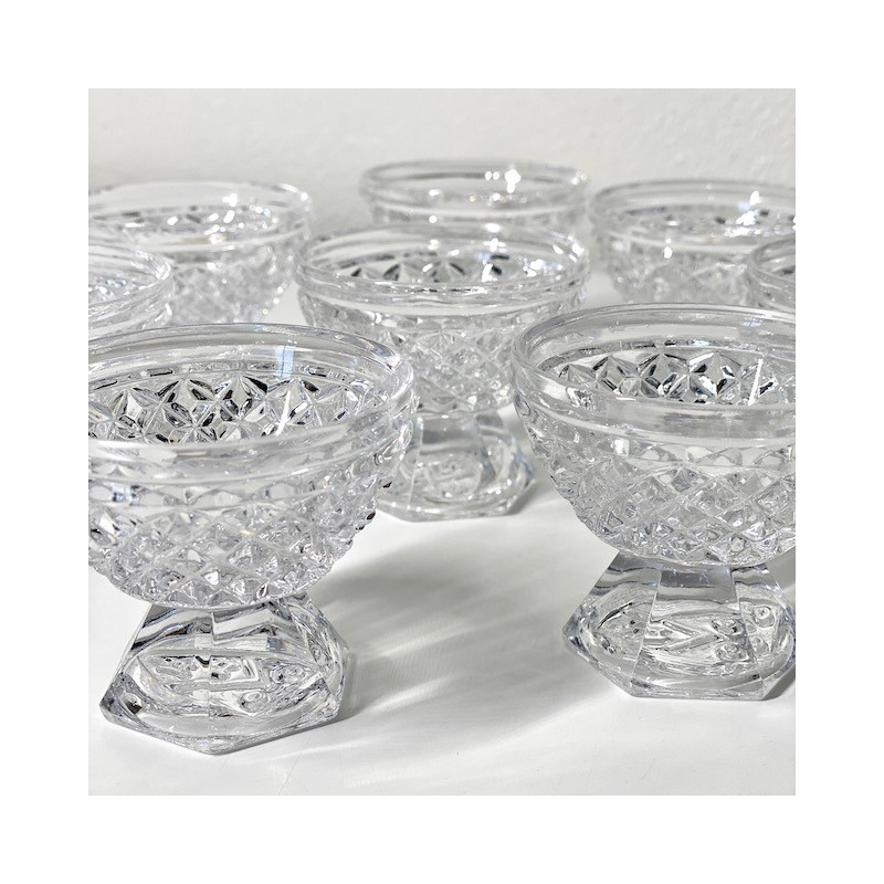 Set van 8 mini glaasjes