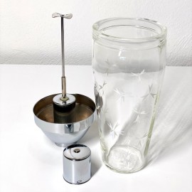 Glass cocktail shaker