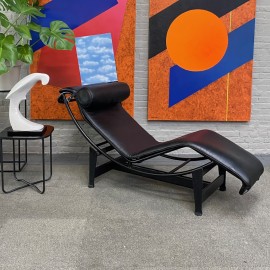 LC4 chaise longue à réglage continu noir - Cassina jaren 80 - Le Corbusier, Pierre Jeanneret & Charlotte Perriand.